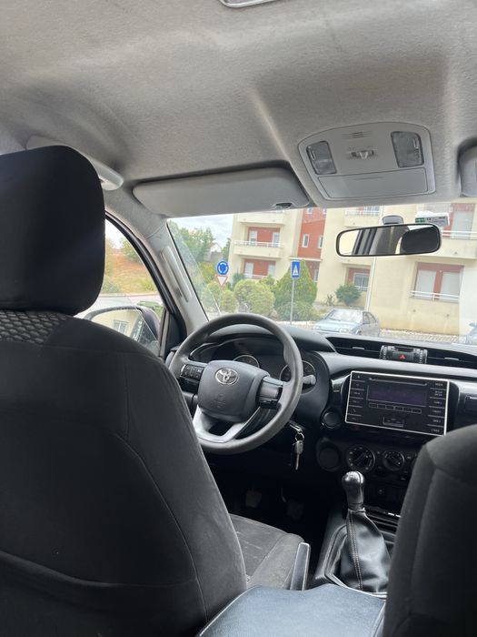Toyota Hilux 4X2