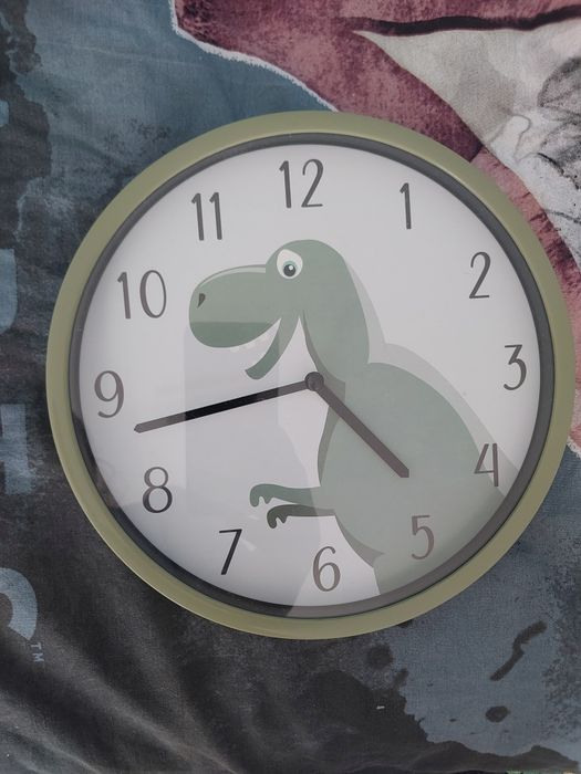 Zegar ścienny dziecięcy