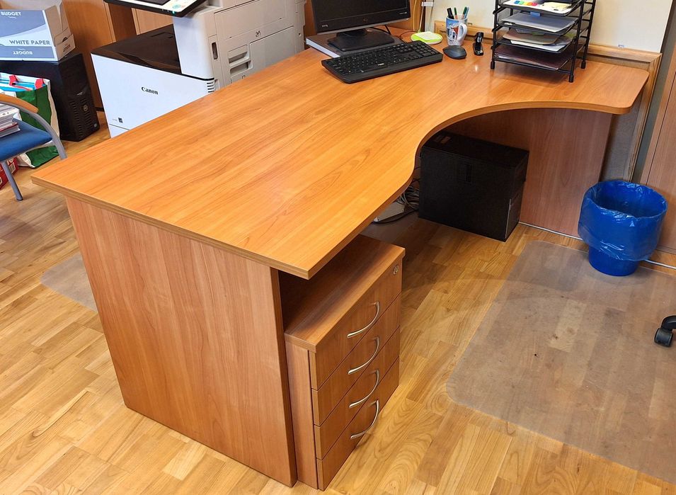 biurko w doskonałej jakości