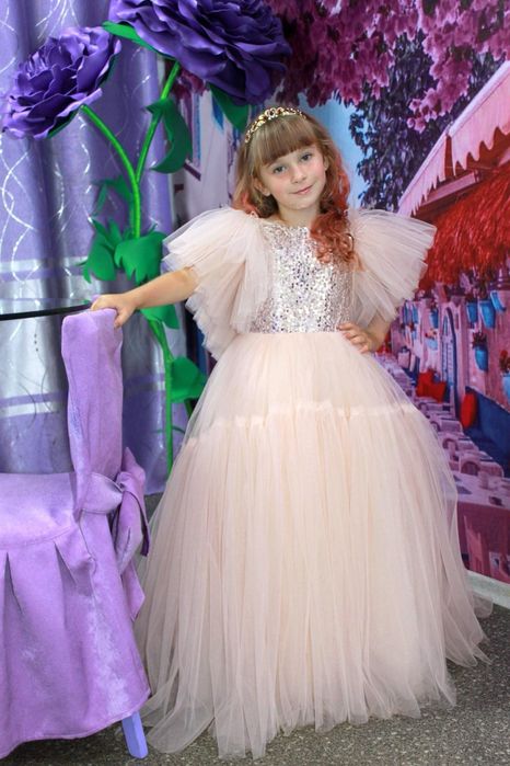 Прокат нарядных платьев