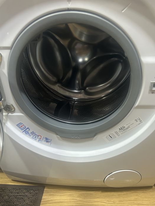 Maquina lavar roupa AEG