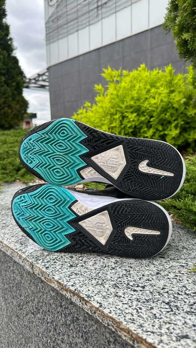 nike kyrie 8 - купити чоловічі кросівки - Ціна на OLX.ua