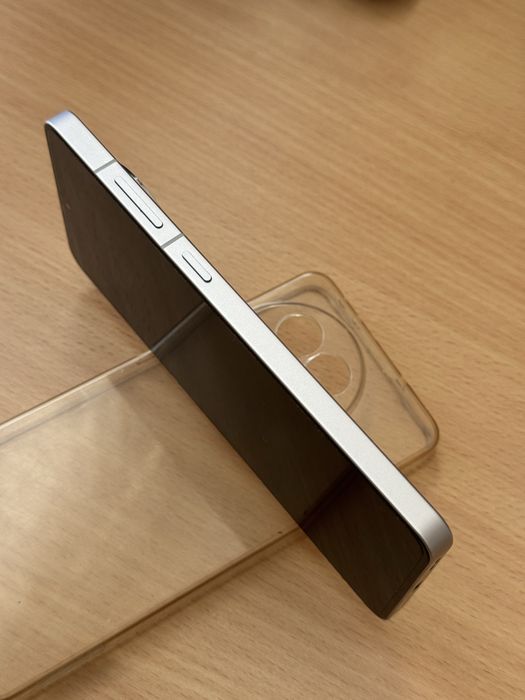 OnePlus Ace 5 12/256 ГБ — чудовий стан