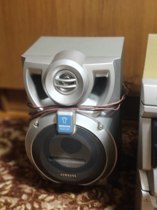 Музикальний центр SAMSUNG  MAX -ZB 450.