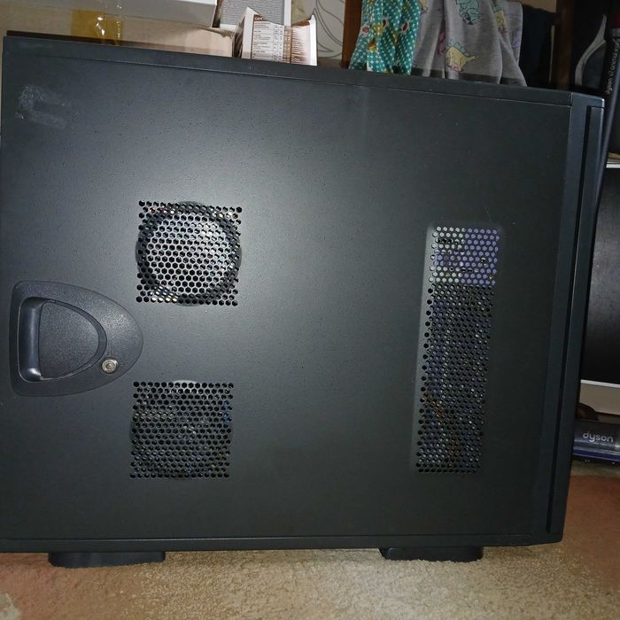 Продам старенький сервер DX58SO/Core i7-940 2,93ГГц/4ГБ DDR3 без HDD