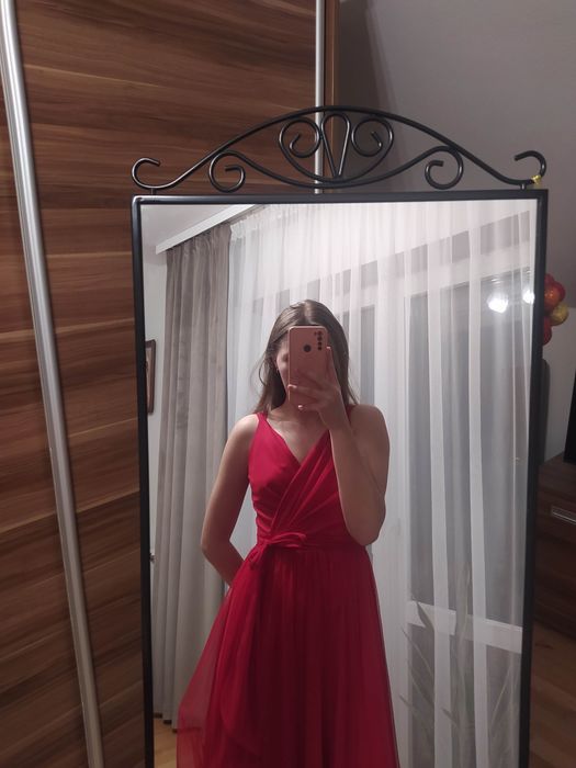 Sukienka na studniówkę