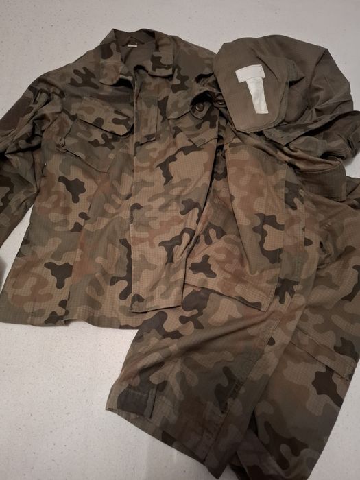 Mundur Polowy Letni wojskowy roz. M/XL WP MON używany.