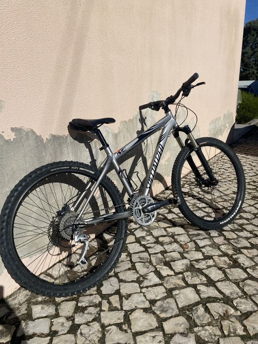 Bicicleta de btt - specialized rockhopper m4-