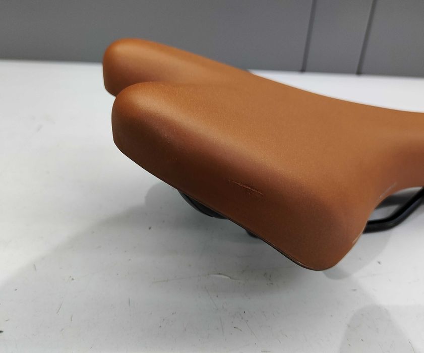 BMW Cruise NBGIII rower siodełko brązowe Selle Royal Frecia