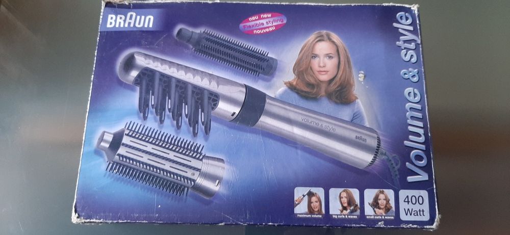 Faz caracois e dá volume ao cabelo.