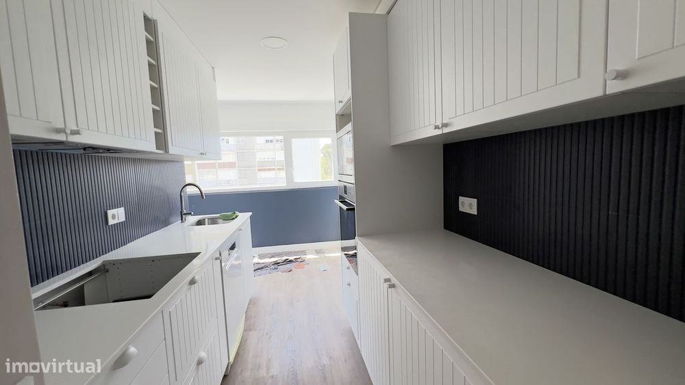 Apartamento T3 em Alvalade com 2 casas de banho