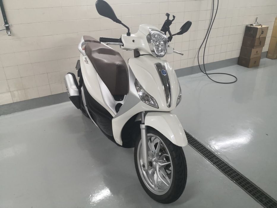 Piaggio Medley 125