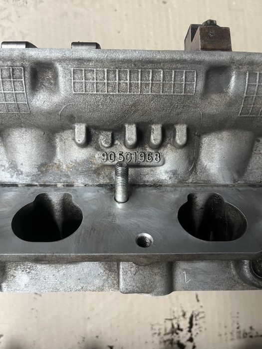 Головка блока циліндрів(ГБЦ)Opel Vectra, Omega, Frontera 2.0/2.2 бензи