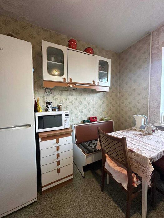 4-кімнатна квартира в центрі — Продаж або Обмін на 2-кімнатну