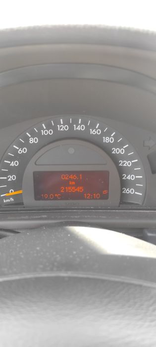 Mercedes Benz C220