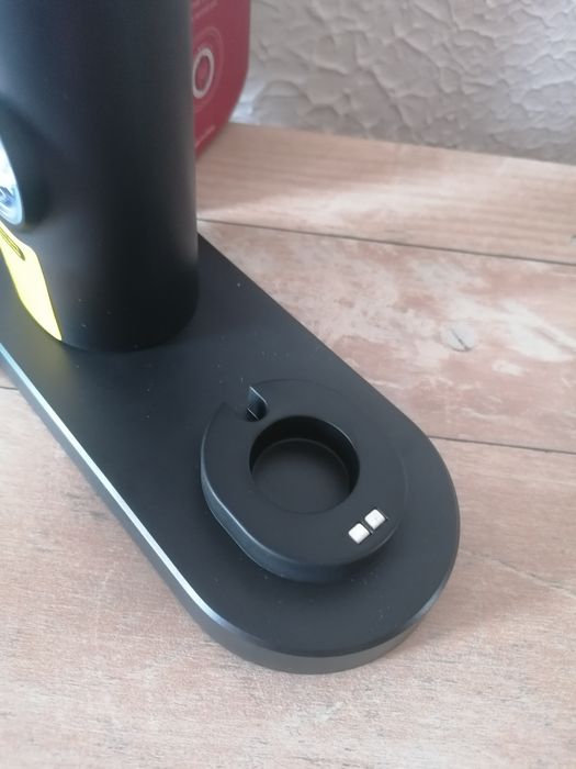 Набор электрических мельниц соль и перец.