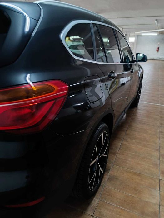 BMW X1 sDrive16d de 2018, com 178.000 km, com Jantes 19 Averbadas