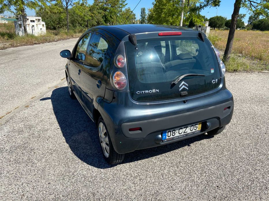 Citroën C1.