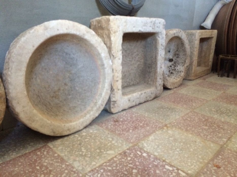 Pias de mármore