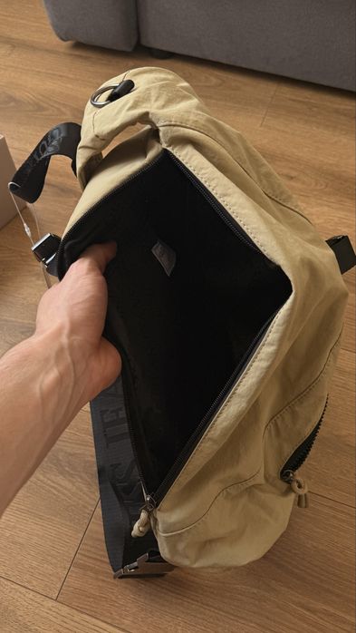 Рюкзак Guess Jeans