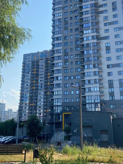 паркомісце в новому ЖК Кампус