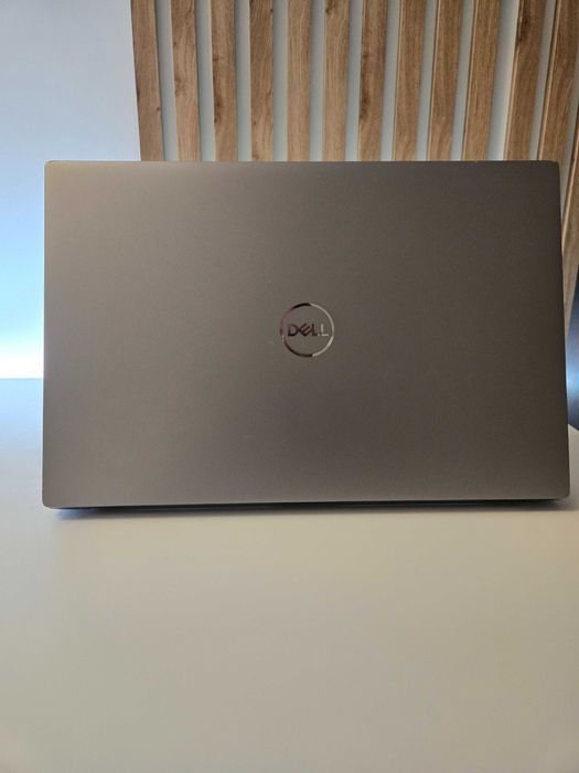 Dell Precision 64GB RAM 2TB NVME Quadro M4000M 17,3 Stacja robocz 7710