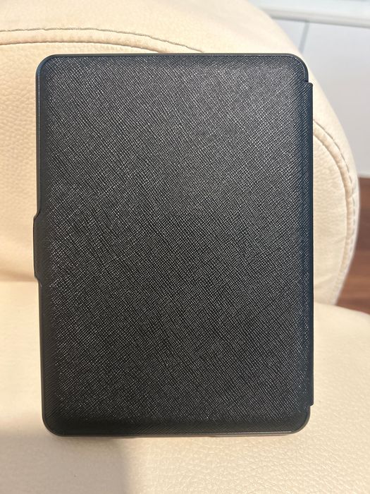 Capa de kindle preta