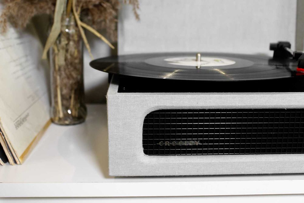 Вініловий програвач Crosley Voyager для всіх платівок пластинок