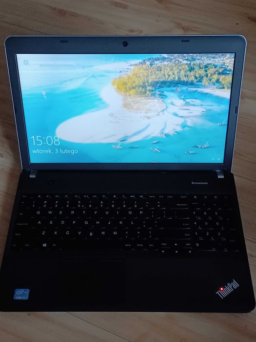 Lenovo E531 intel i3 8GB 500GB  Windows 10