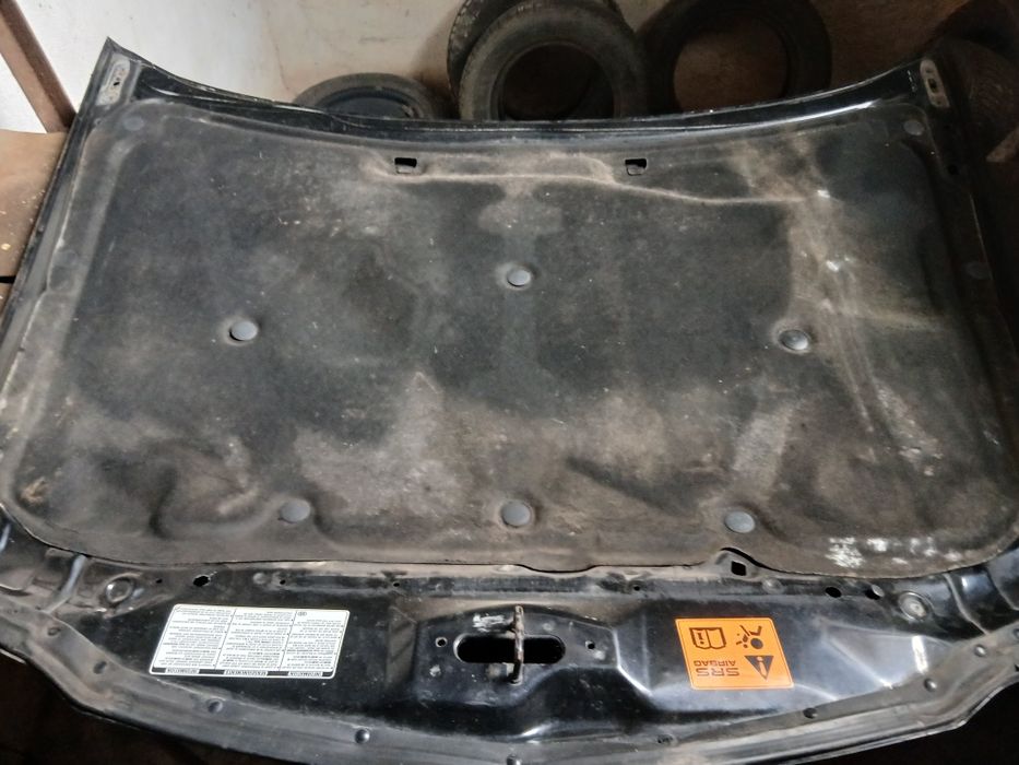 Капот на ходу акорд 2007 год