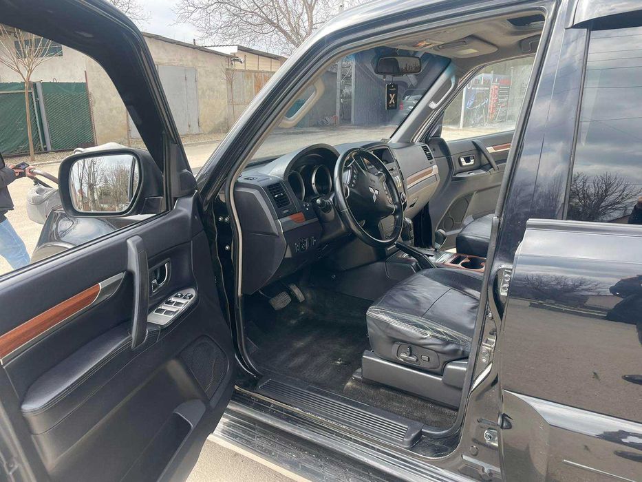 Mitsubishi Pajero Wagon