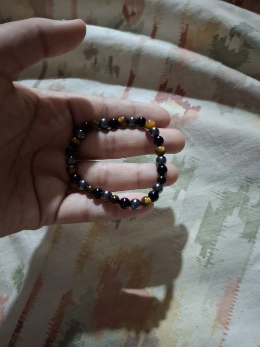 Pulseira castanha e preta