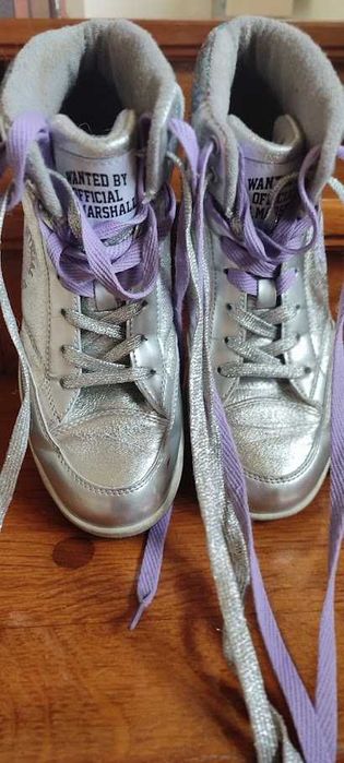 Buty sportowe Oficial US Marshall srebrne 40