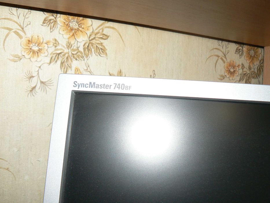 Монитор Samsung SyncMaster 740BF