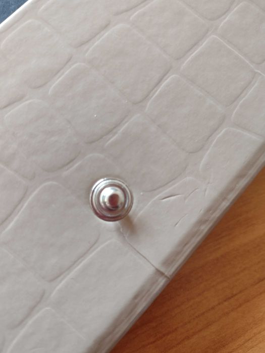 Twarda teczka na dokumenty