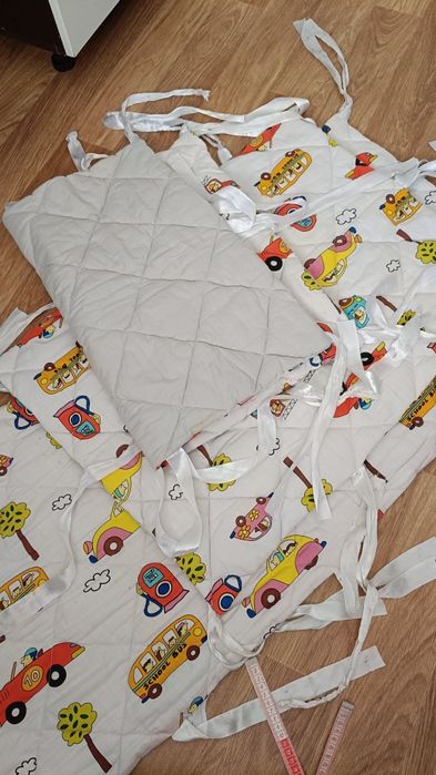 Бортики в ліжечко