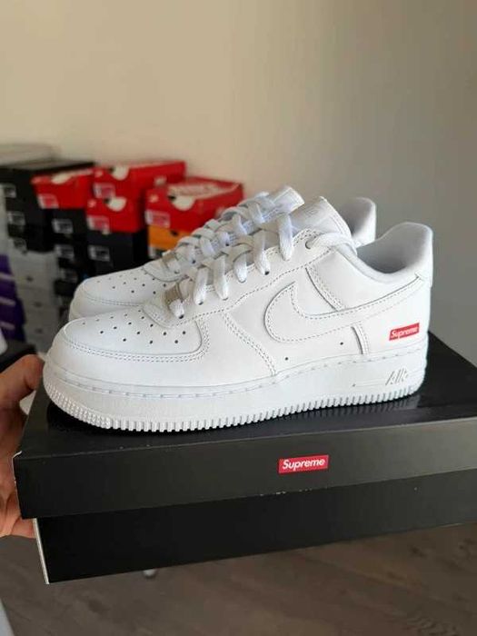 Nike Air Force 1 Supreme R. 39