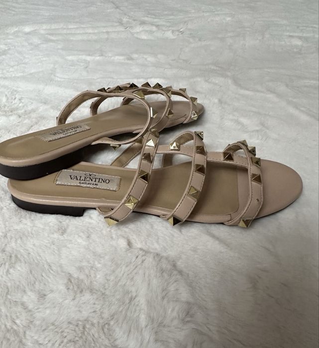 Босоніжки Valentino