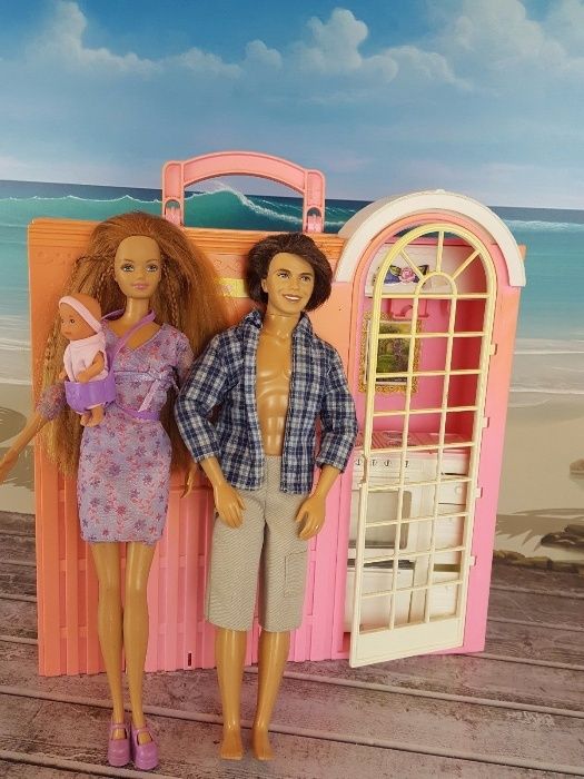 Super domek interaktywny Mattel seria Happy Family