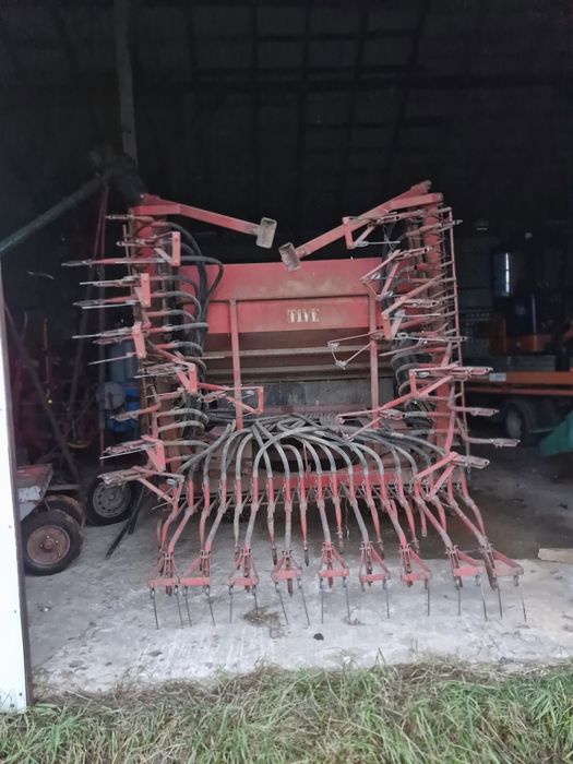 Sprzedam siewnik Tive 6 m