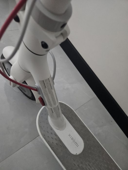 Hulajnoga elektryczna Xiaomi Electric Scooter 3 Lite Biała MAX 25KM
