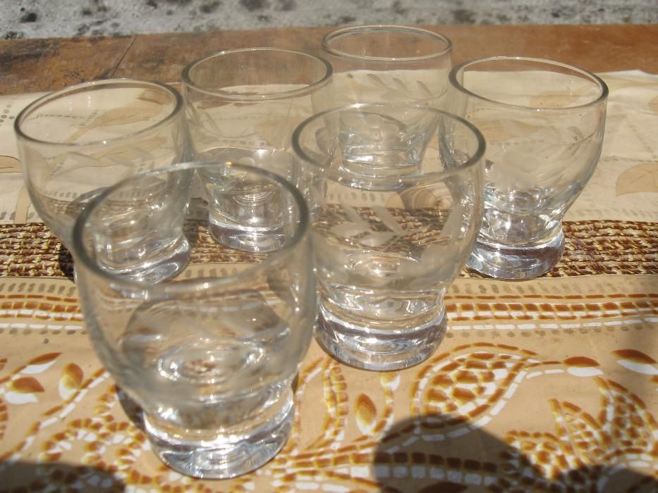 Рюмки люстрованні.