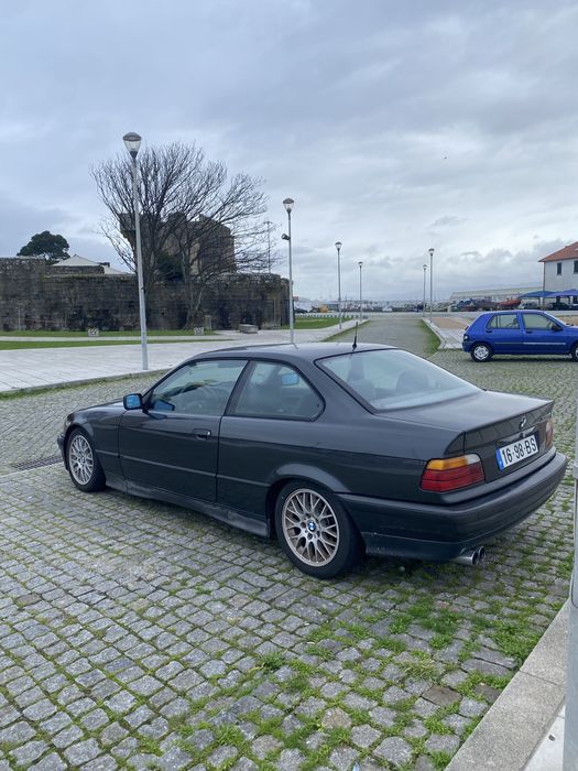 BMW e36 318is coupe