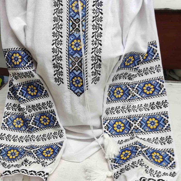 Вишита блузка вишиванка 52р