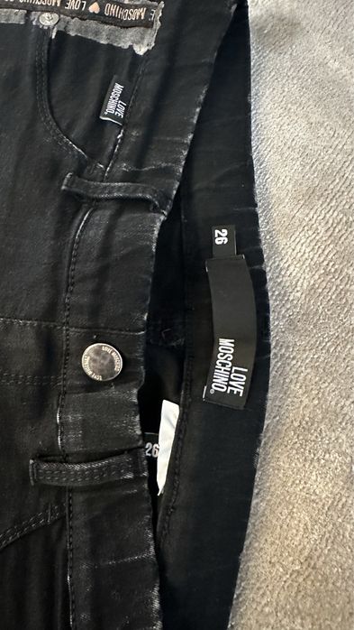 Calças pretas moschino