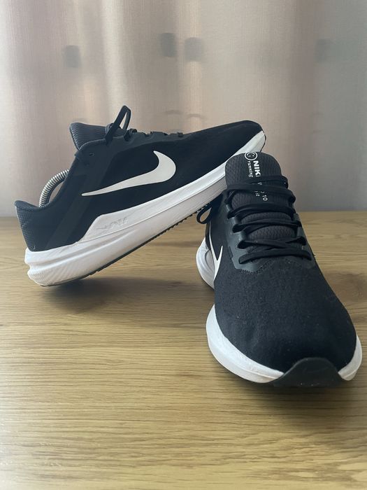 Чоловічі кросівки Nike Air WINFLO 10.