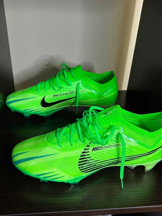 Chuteiras Nike Air Zoom - 41
