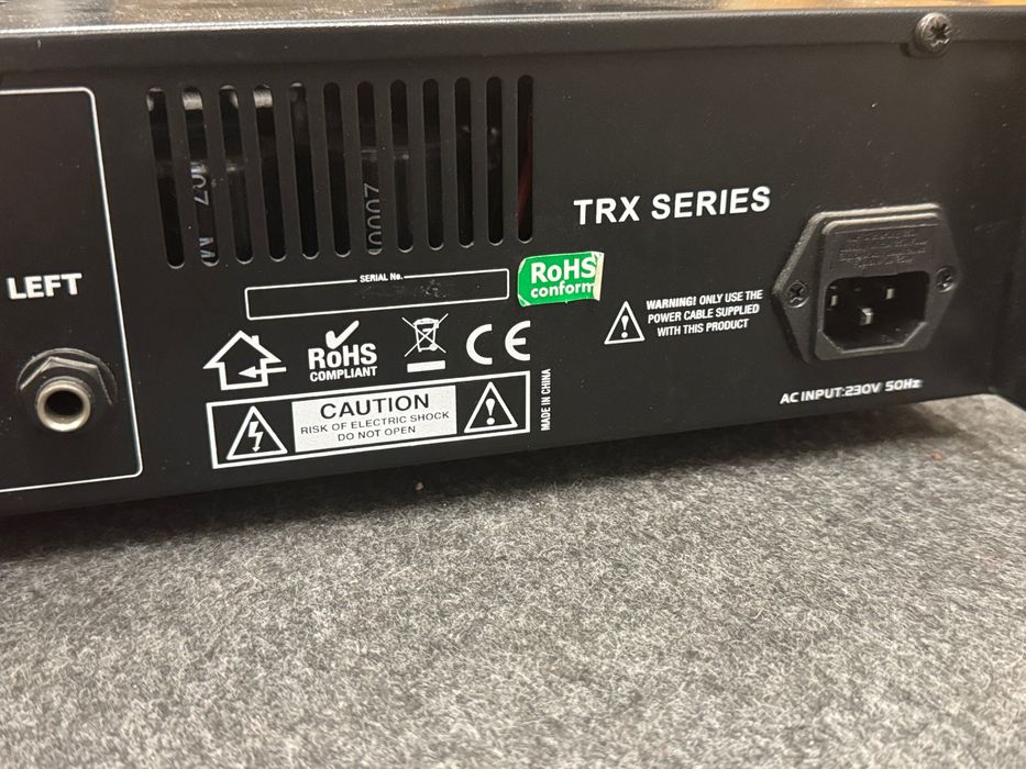 Amplificador de potência Acoustic Control TRX 500 – Profissional