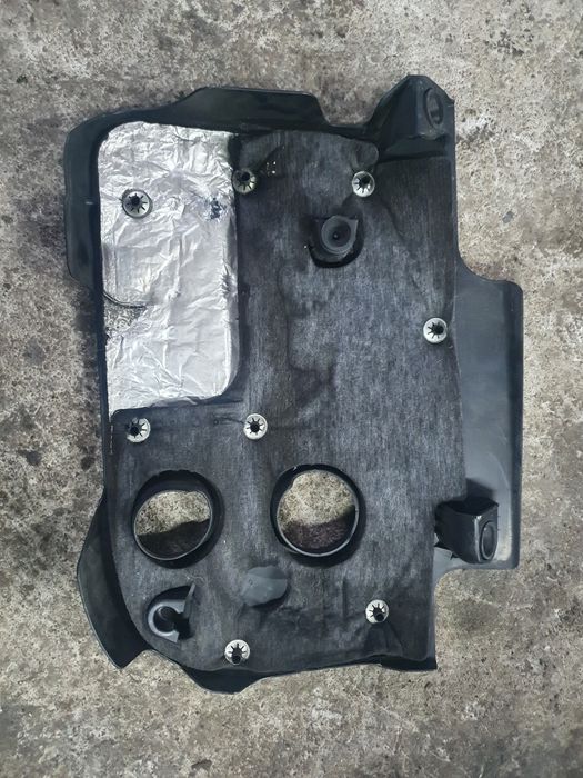 Osłona pokrywa silnika ford fiesta mk7