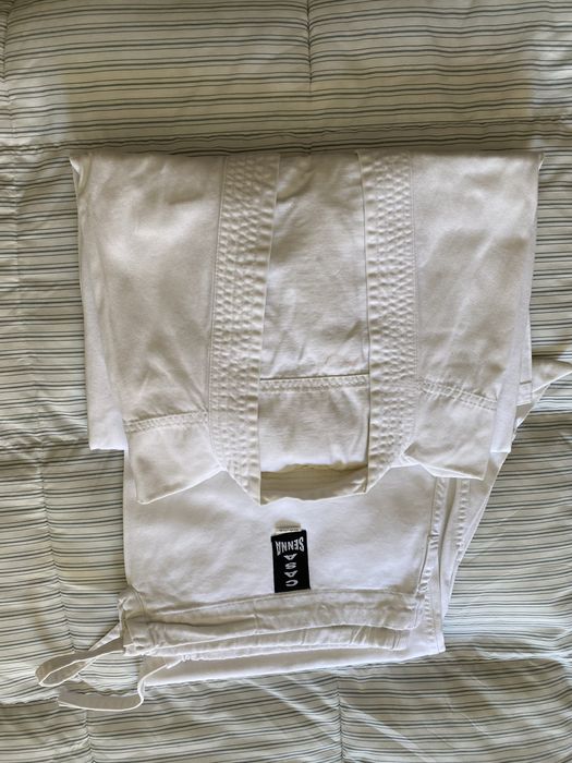 Fato completo Karaté 12/14 anos (170cm)